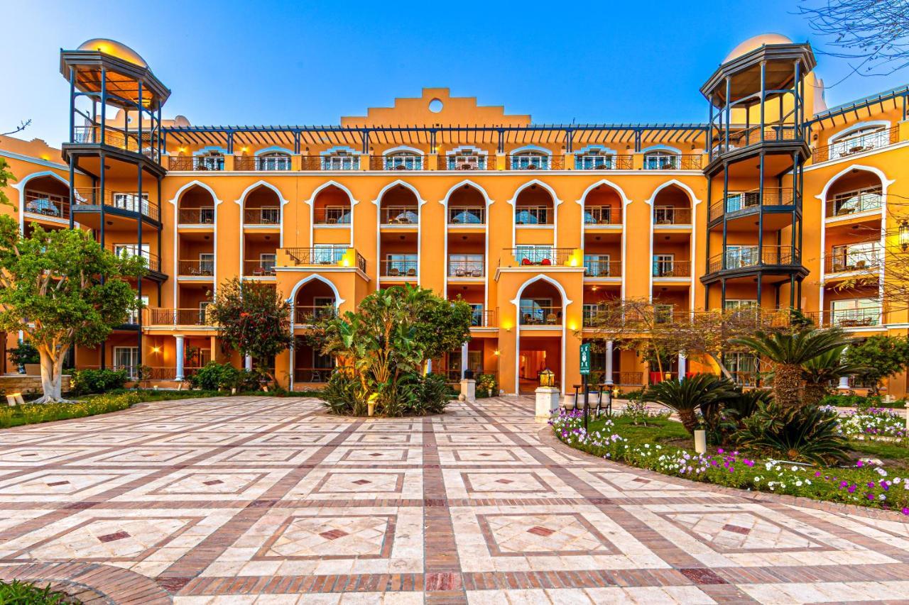 The Grand Resort ฮูร์กาดา ภายนอก รูปภาพ The hotel's main entrance