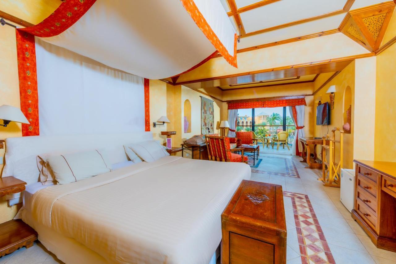 The Grand Resort ฮูร์กาดา ภายนอก รูปภาพ A room at the hotel